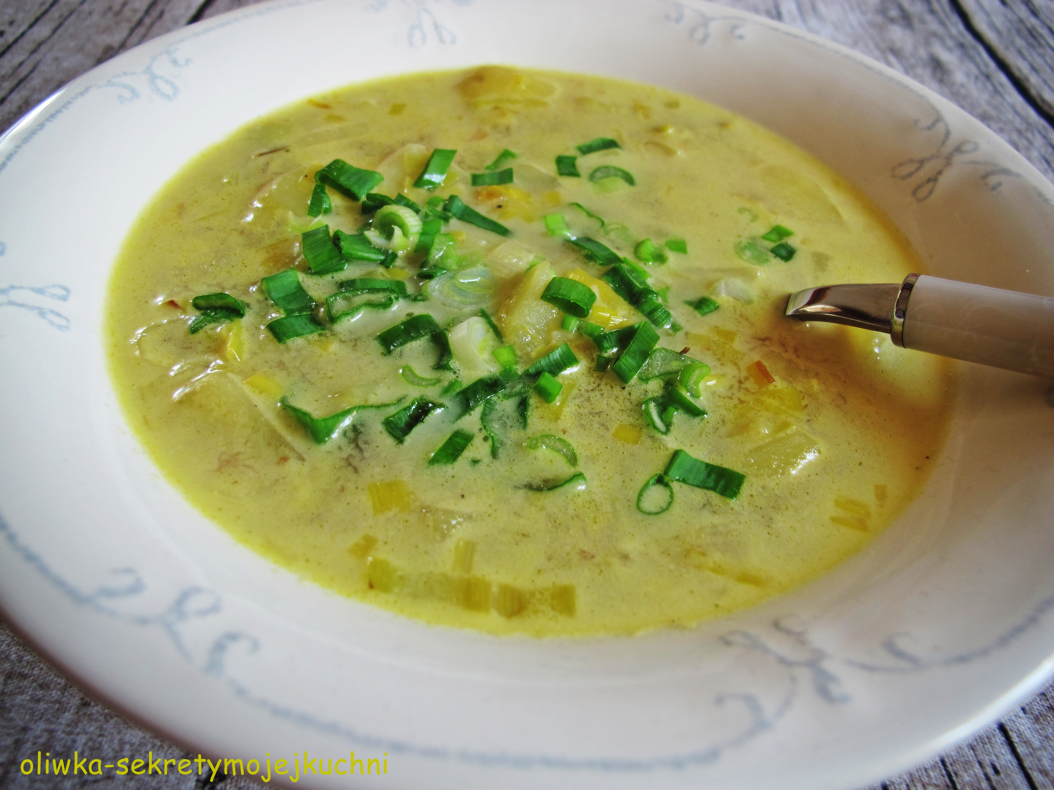 ZUPA POROWO – ZIEMNIACZANA
